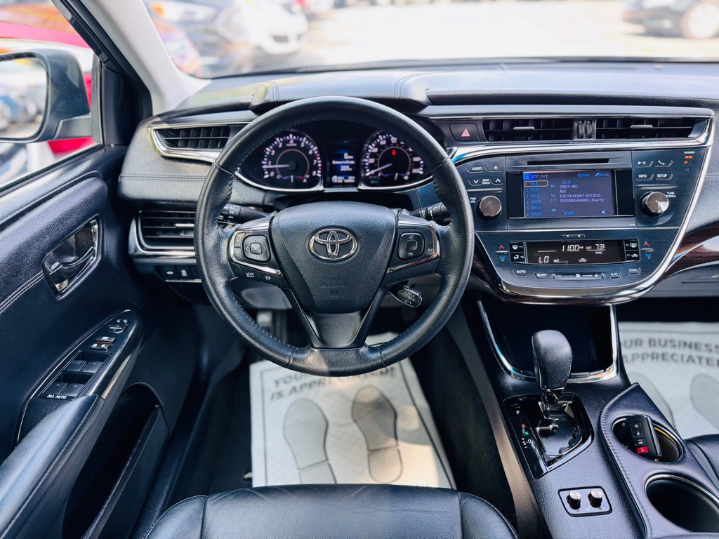 2013 Toyota Avalon Image 24