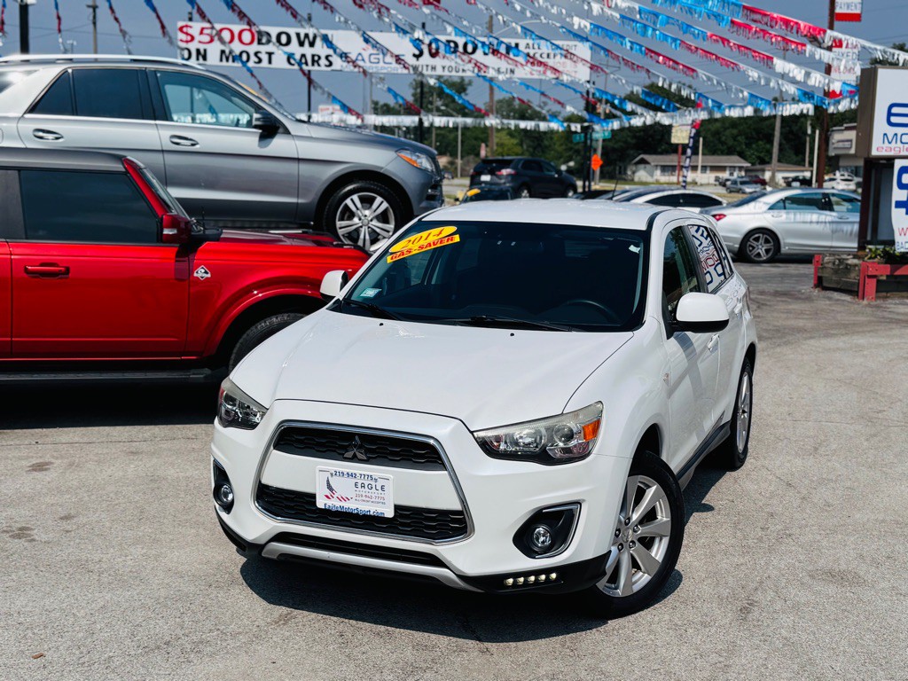 2014 Mitsubishi Outlander Image 12