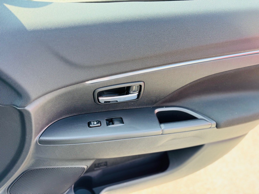 2014 Mitsubishi Outlander Image 18