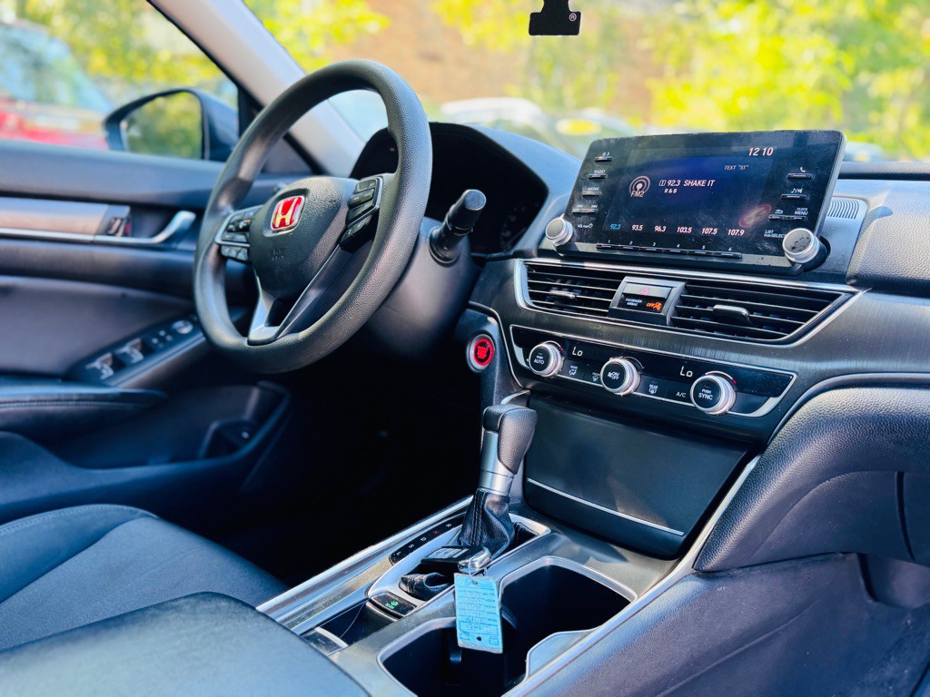 2018 Honda Accord Image 18