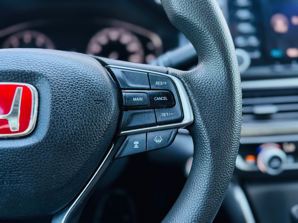 2018 Honda Accord Image 27