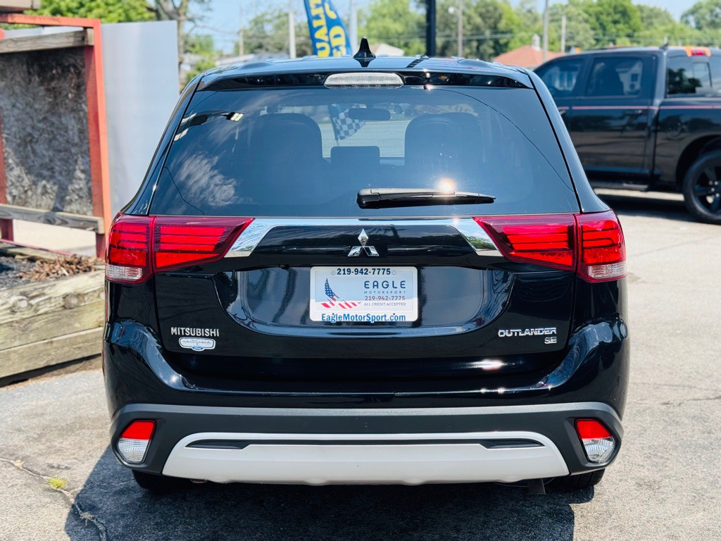 2019 Mitsubishi Outlander Image 7