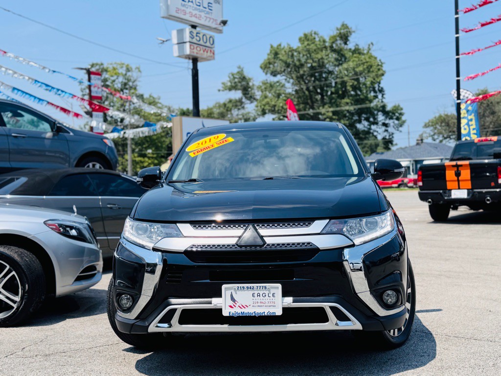 2019 Mitsubishi Outlander Image 13