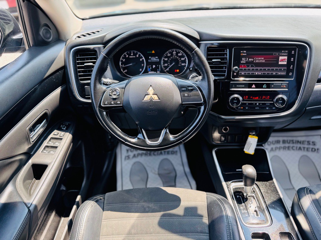 2019 Mitsubishi Outlander Image 27