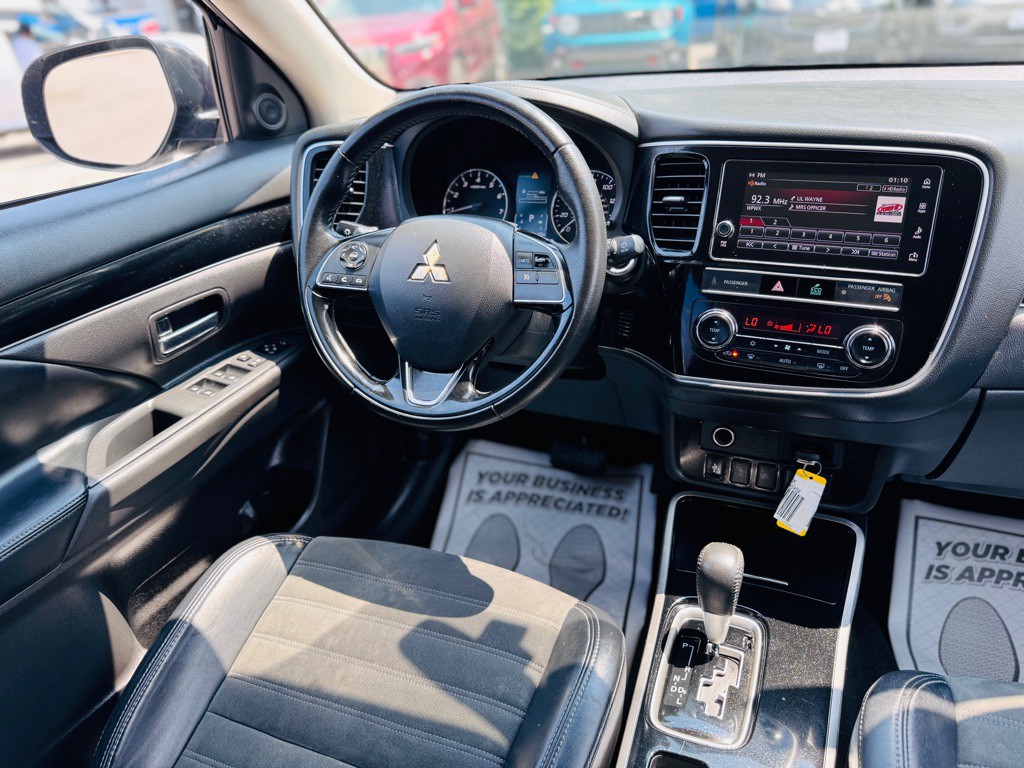 2019 Mitsubishi Outlander Image 28
