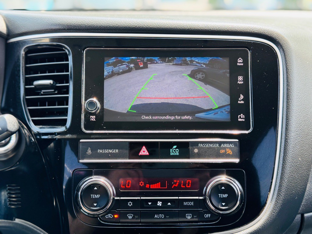 2019 Mitsubishi Outlander Image 35