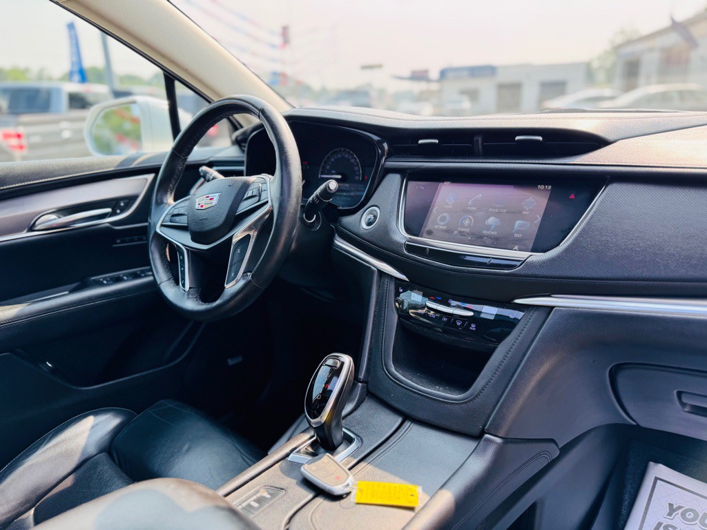 2017 Cadillac XT5 Image 28