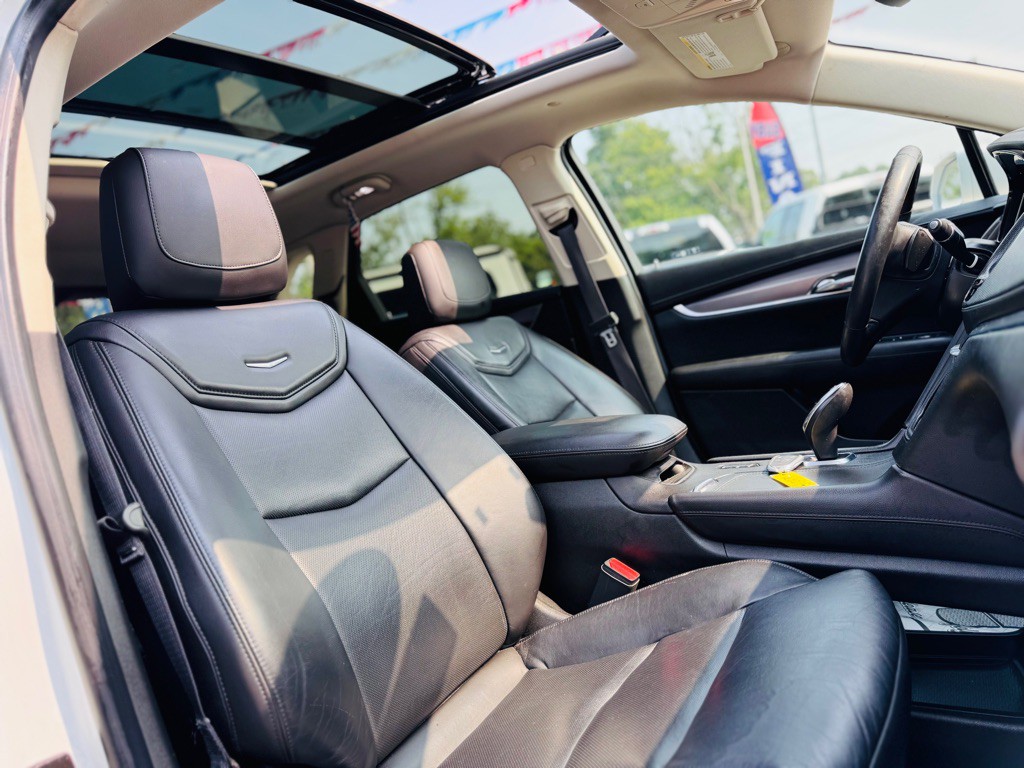 2017 Cadillac XT5 Image 30