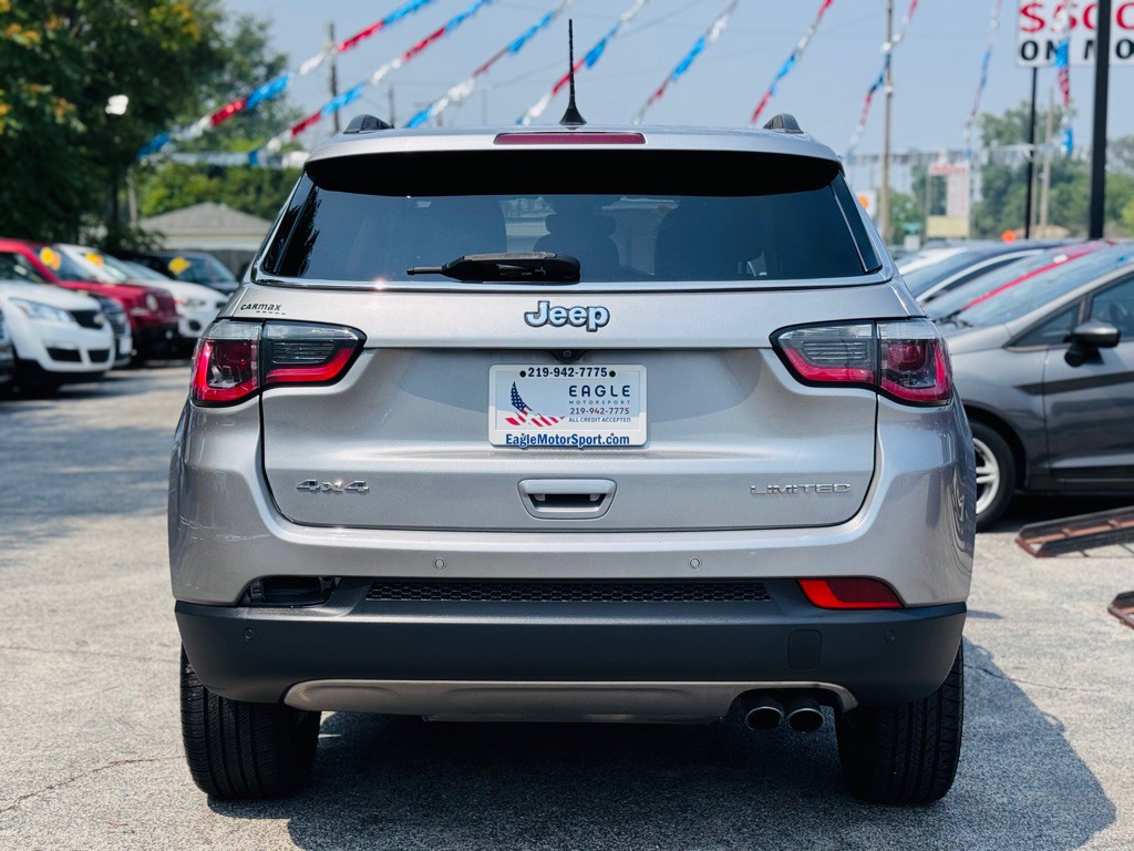 2018 Jeep Compass Image 9