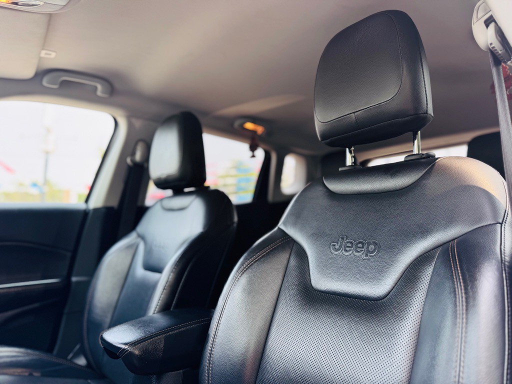 2018 Jeep Compass Image 20