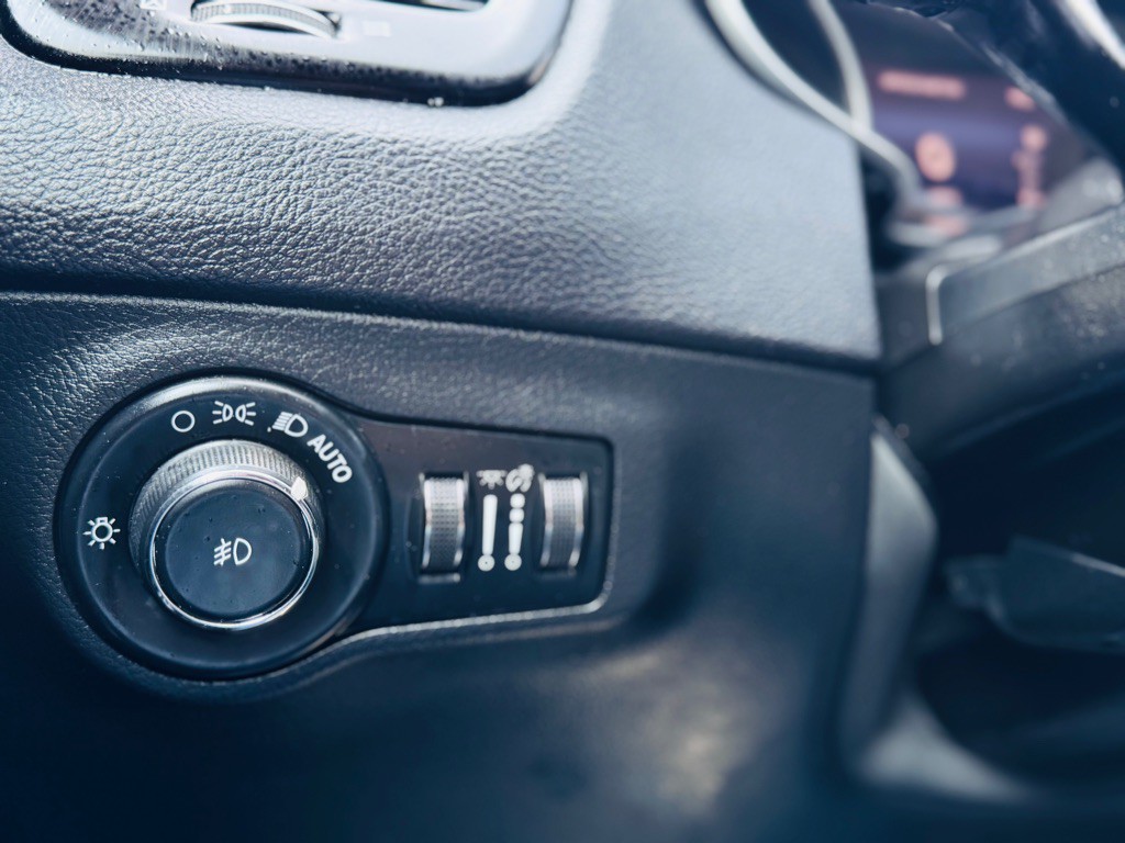 2018 Jeep Compass Image 29