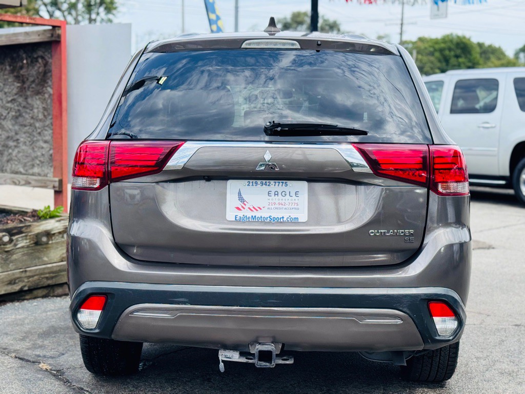 2019 Mitsubishi Outlander Image 8