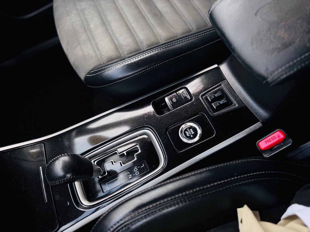 2019 Mitsubishi Outlander Image 40