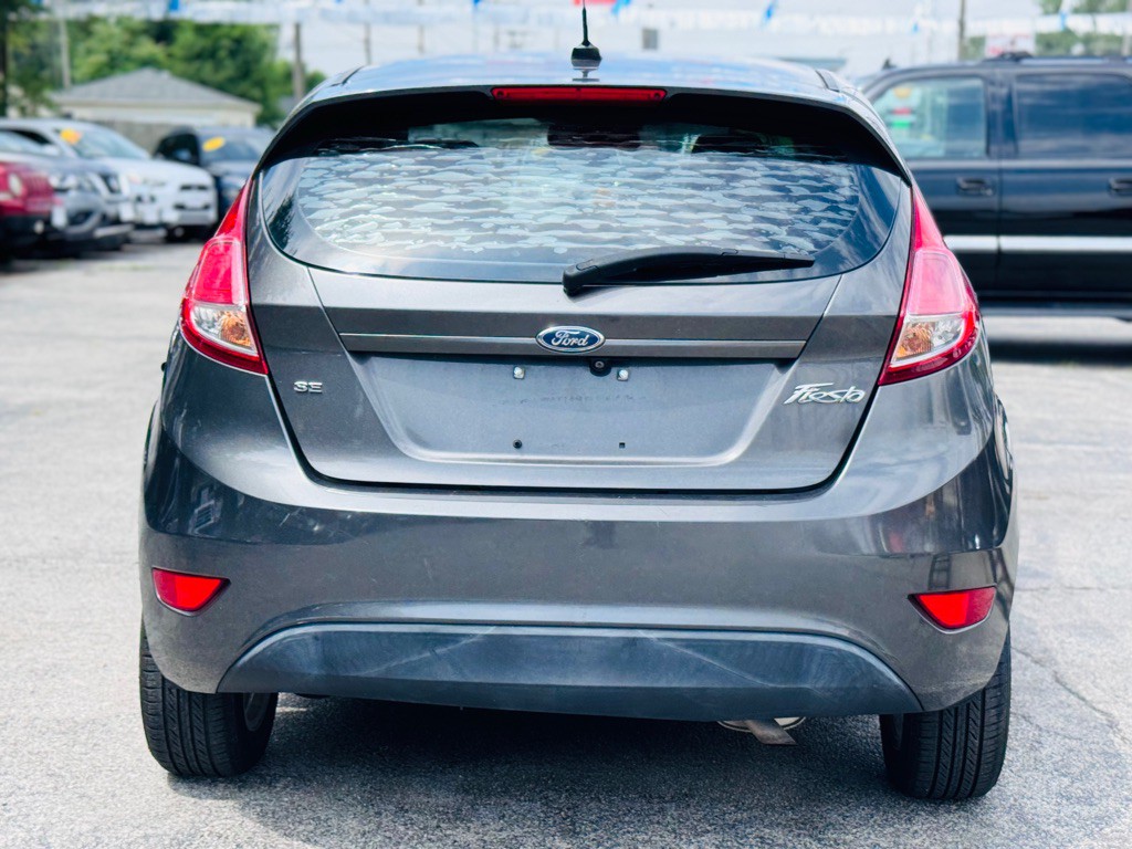 2018 Ford Fiesta Image 8