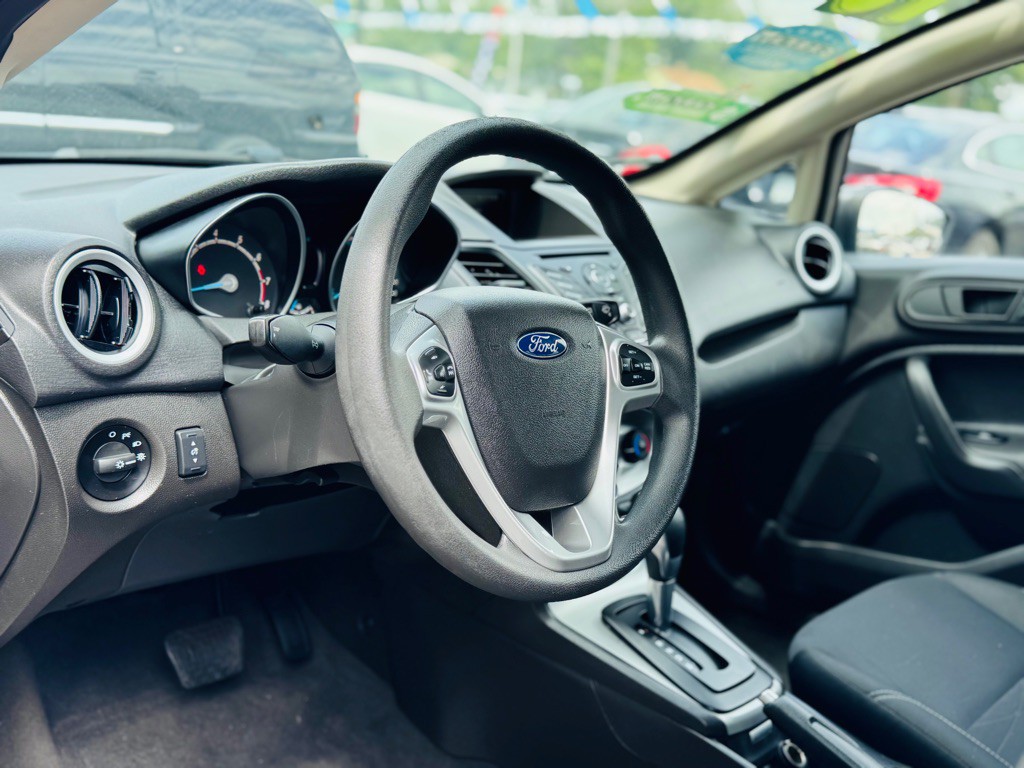 2018 Ford Fiesta Image 15