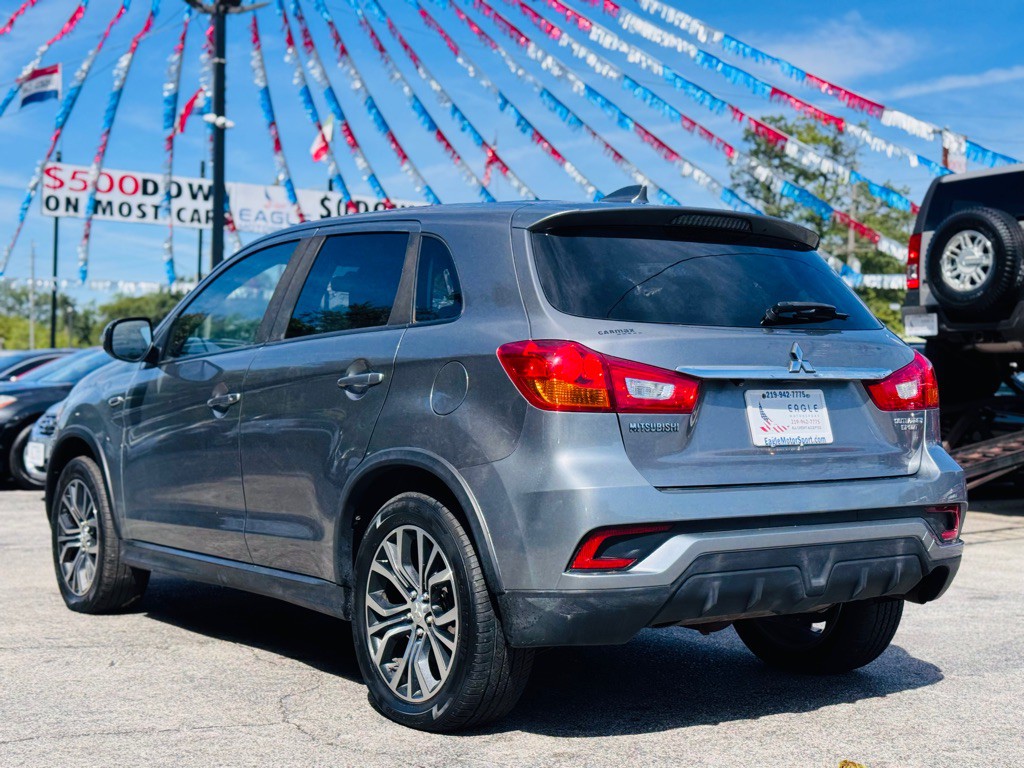 2019 Mitsubishi Outlander Image 9