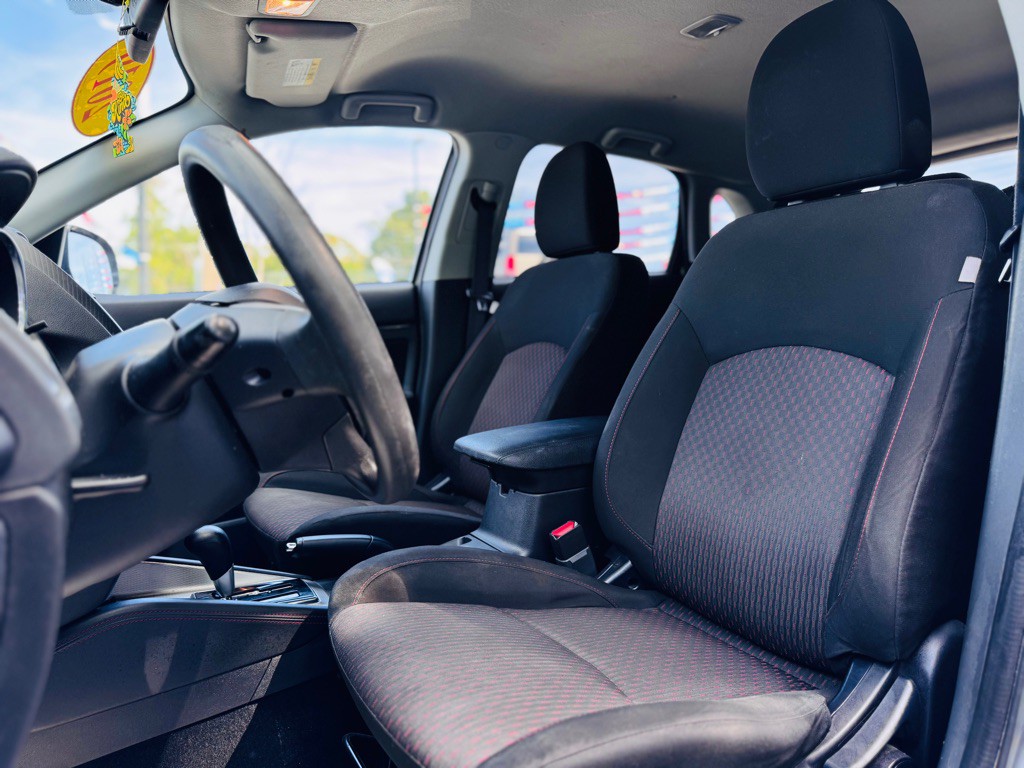 2019 Mitsubishi Outlander Image 17