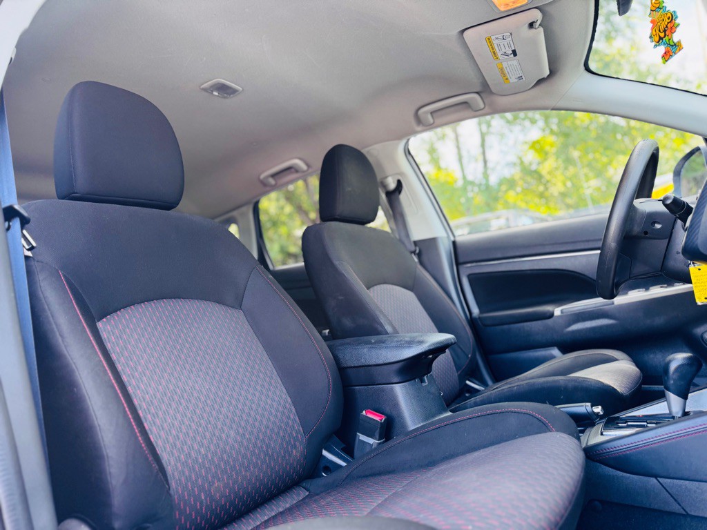 2019 Mitsubishi Outlander Image 21