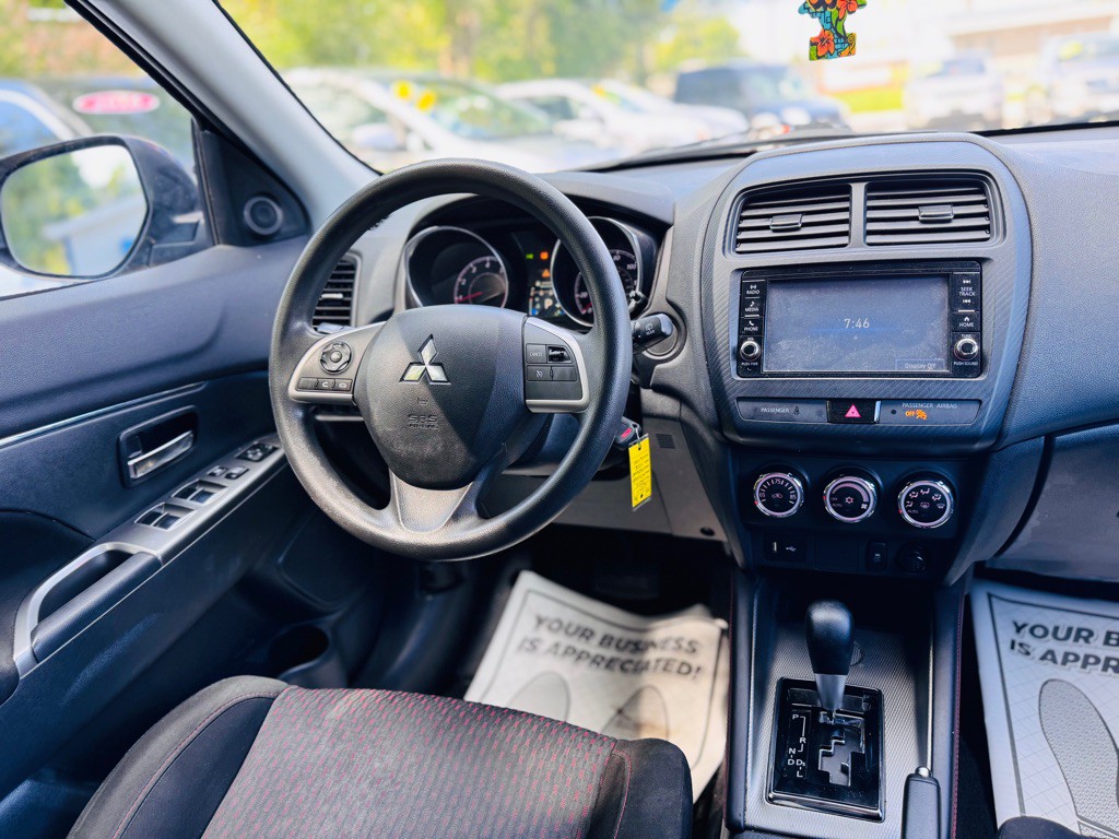2019 Mitsubishi Outlander Image 25