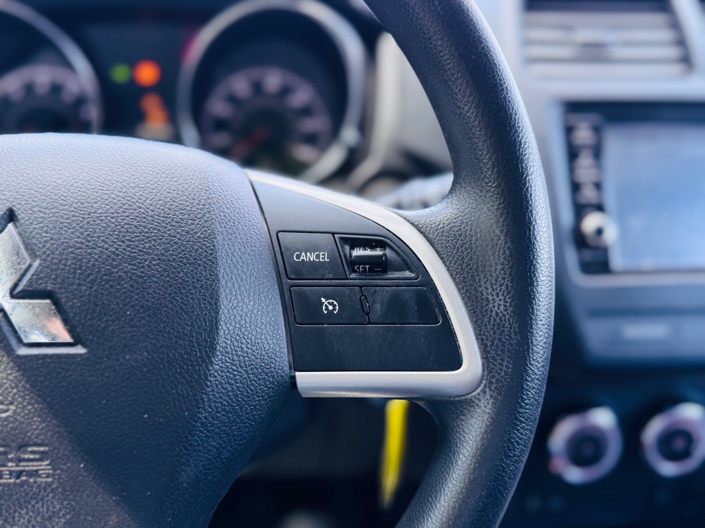 2019 Mitsubishi Outlander Image 28