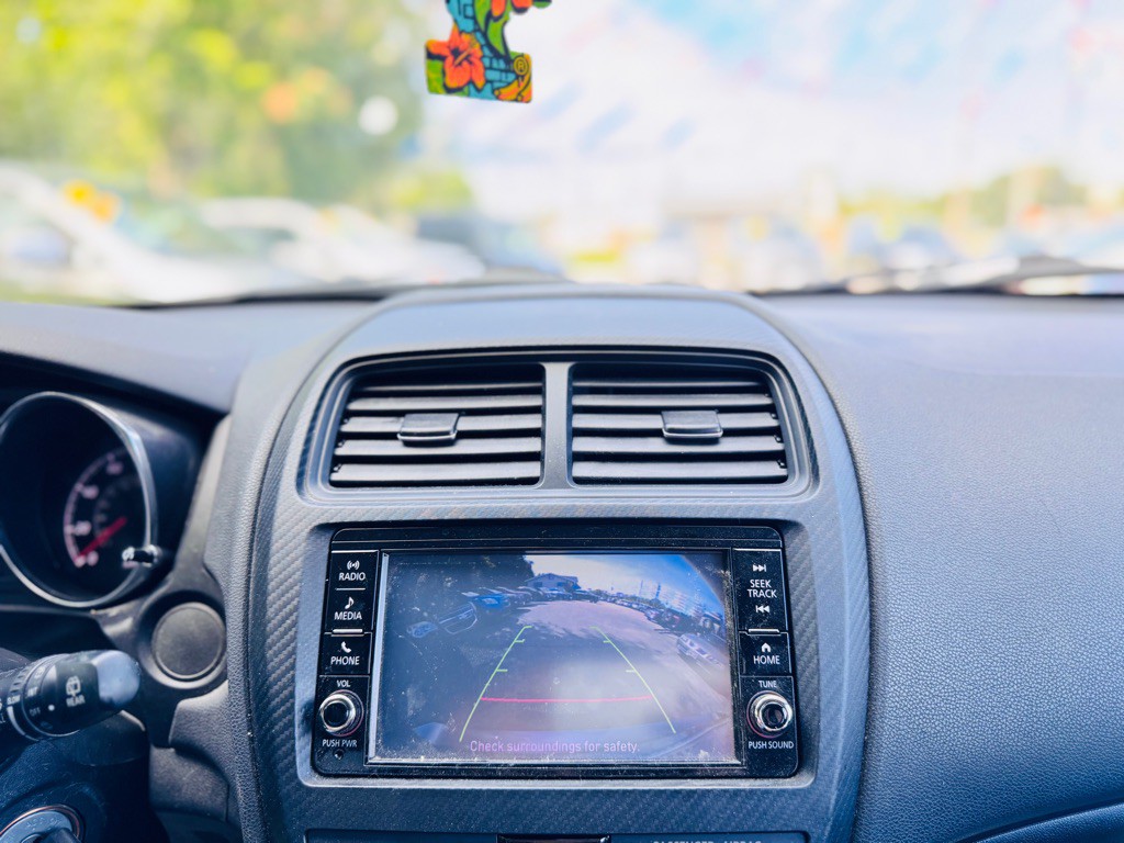 2019 Mitsubishi Outlander Image 30
