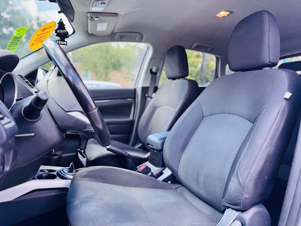 2014 Mitsubishi Outlander Image 15