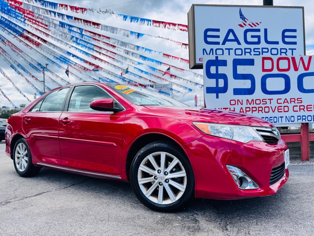2013 Toyota Camry Image 6
