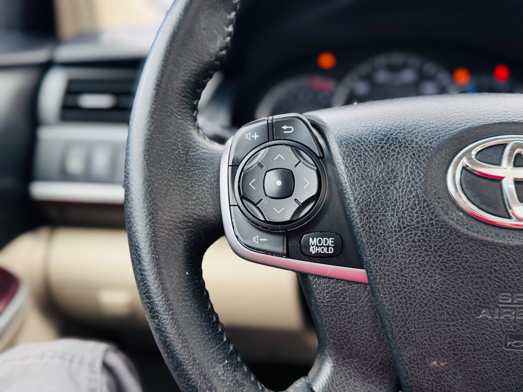 2013 Toyota Camry Image 34