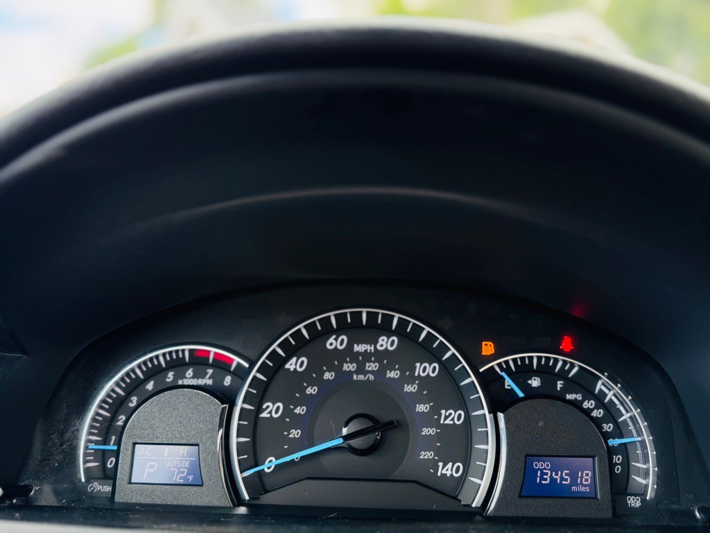 2013 Toyota Camry Image 35