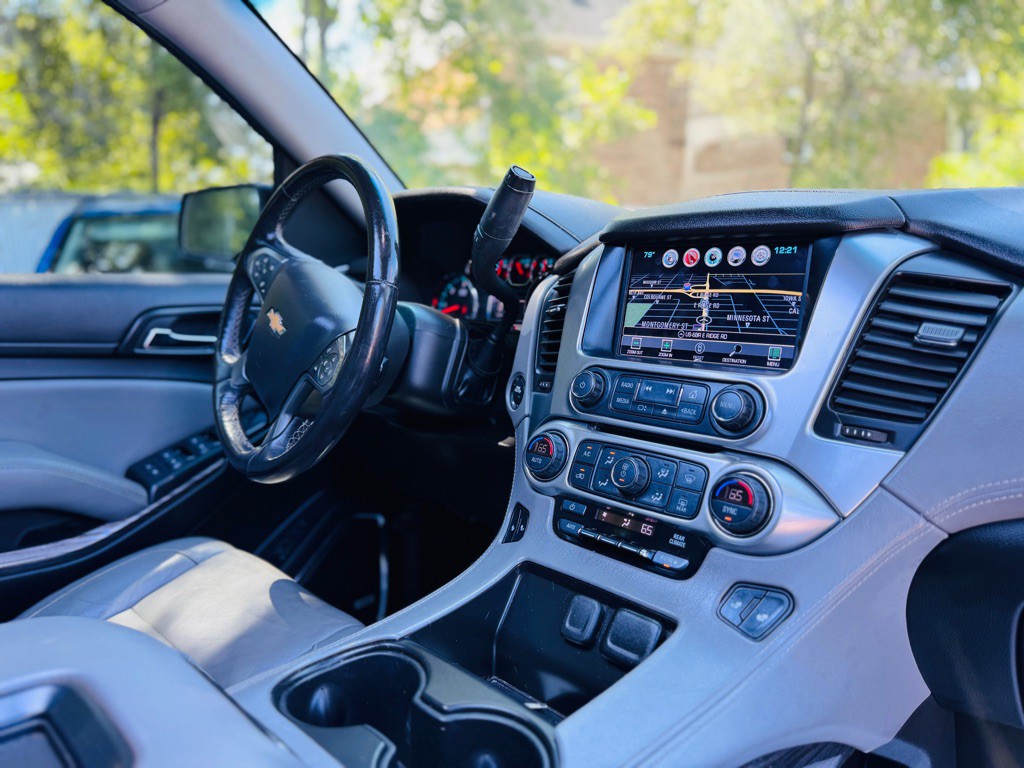2018 Chevrolet Suburban Image 27