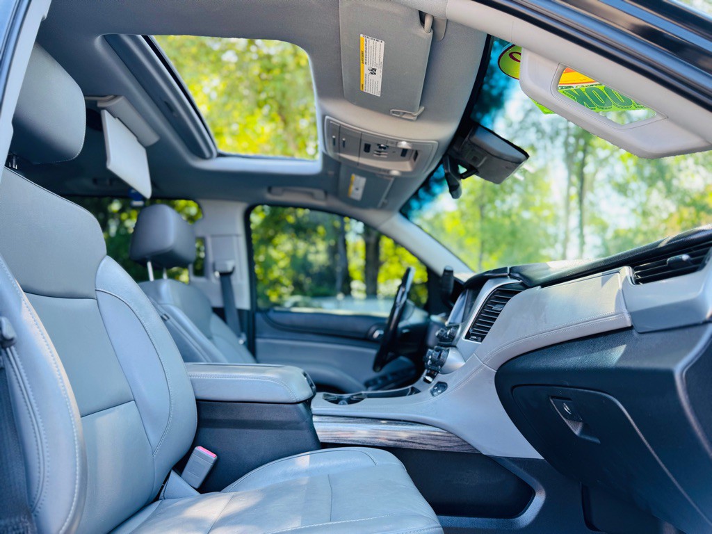 2018 Chevrolet Suburban Image 29