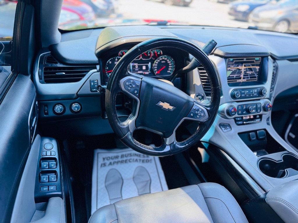 2018 Chevrolet Suburban Image 39