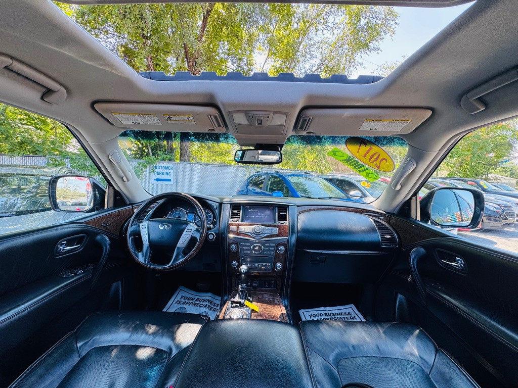 2017 INFINITI QX80 Image 34