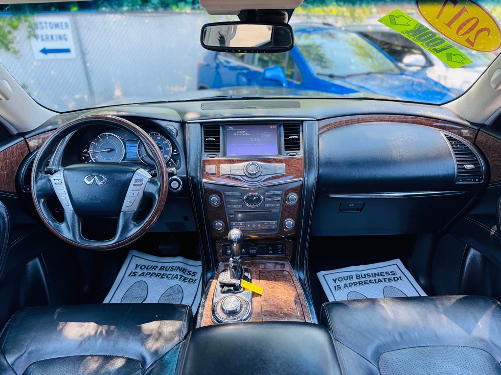 2017 INFINITI QX80 Image 36