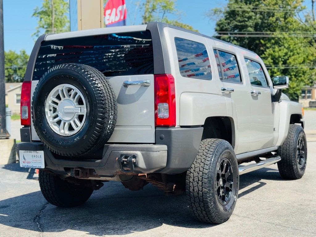 2007 HUMMER H3 Image 7