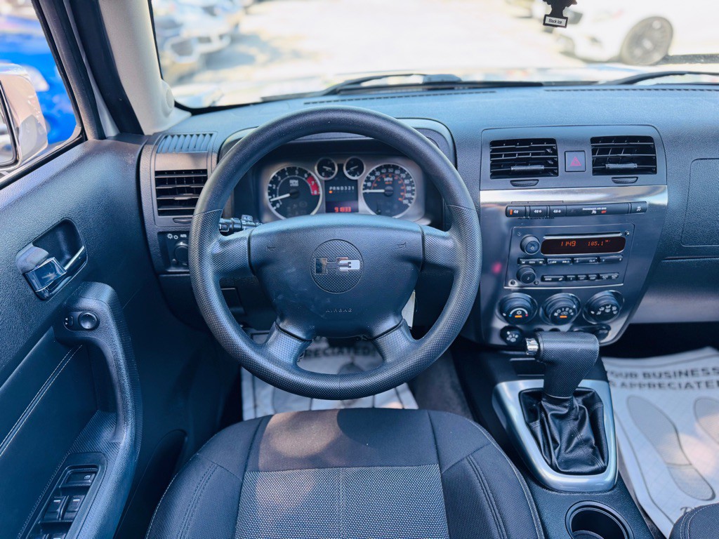 2007 HUMMER H3 Image 26