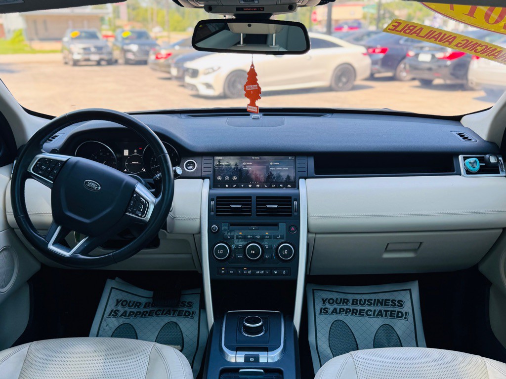 2017 Land Rover Discovery Sport Image 33