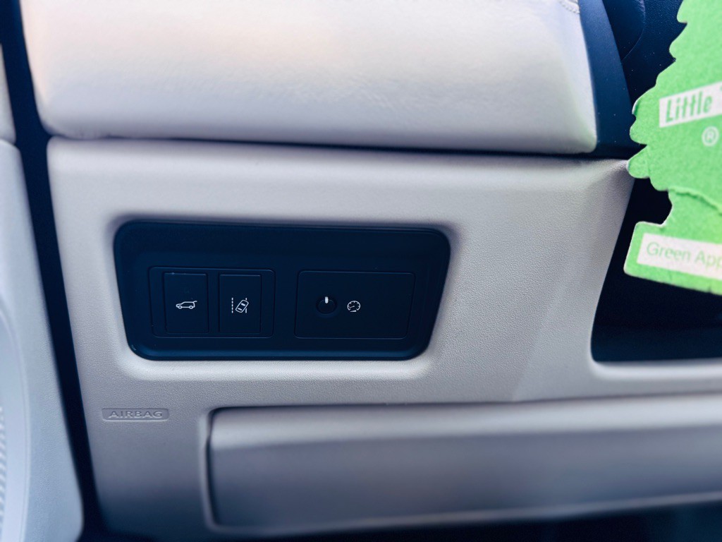 2017 Land Rover Discovery Sport Image 37