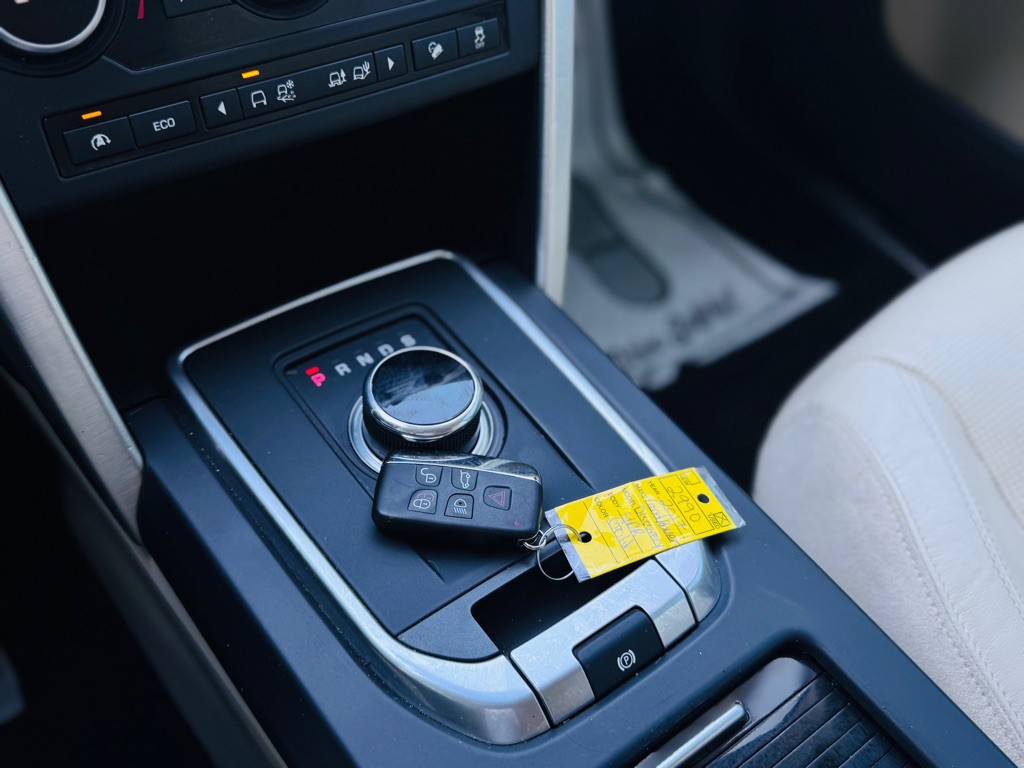 2017 Land Rover Discovery Sport Image 50