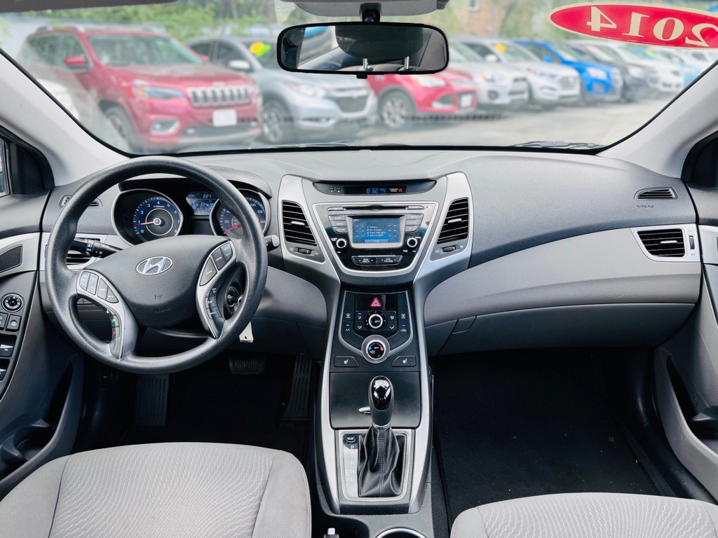 2014 Hyundai Elantra Image 21