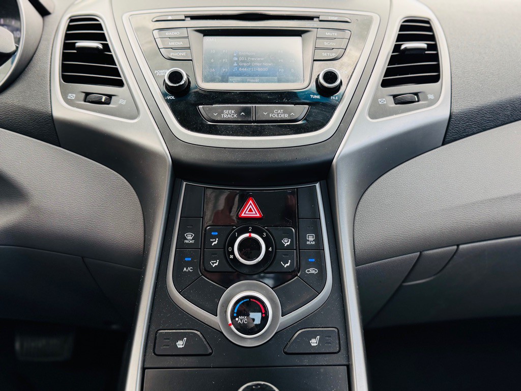 2014 Hyundai Elantra Image 31