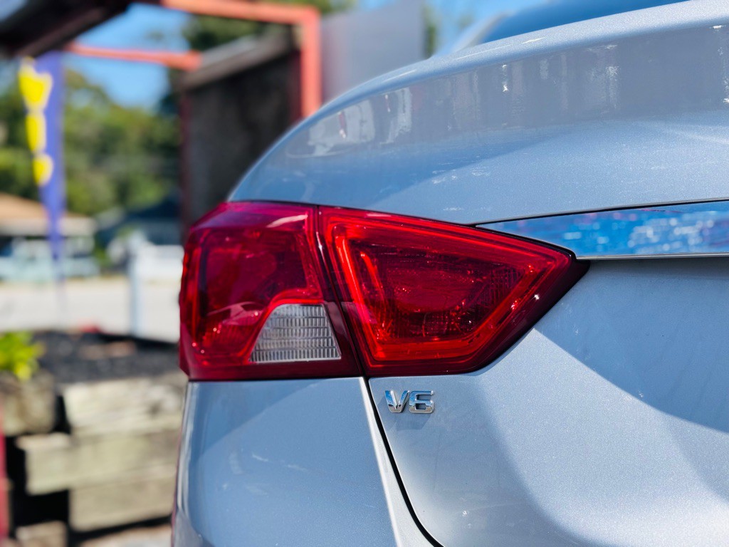 2016 Chevrolet Impala Image 12
