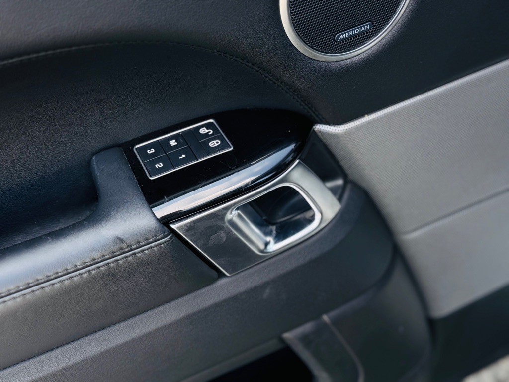 2017 Land Rover Range Rover Sport Image 28