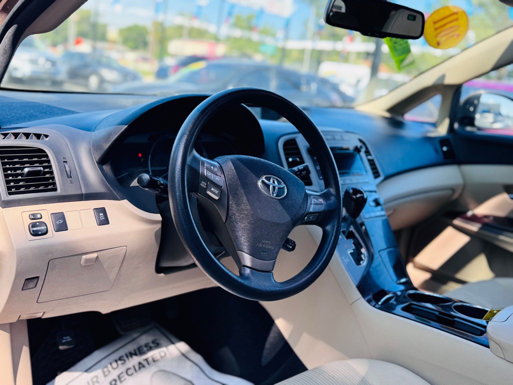 2011 Toyota Venza Image 15