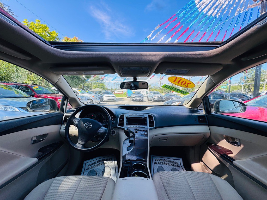 2011 Toyota Venza Image 24