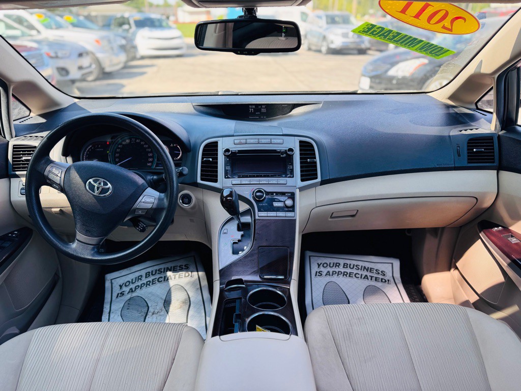 2011 Toyota Venza Image 25