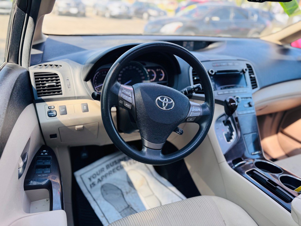 2011 Toyota Venza Image 26