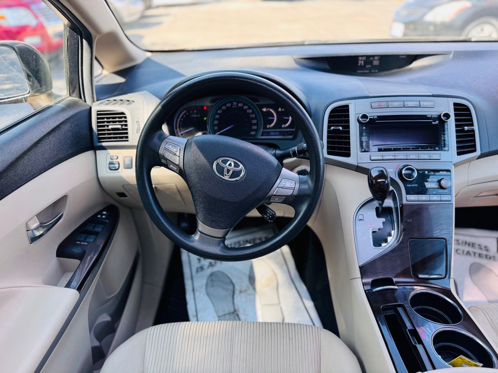 2011 Toyota Venza Image 27