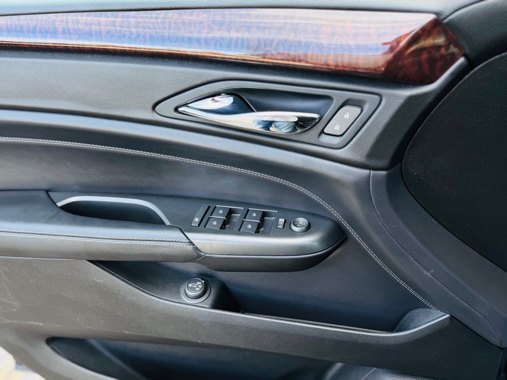 2012 Cadillac SRX Image 13