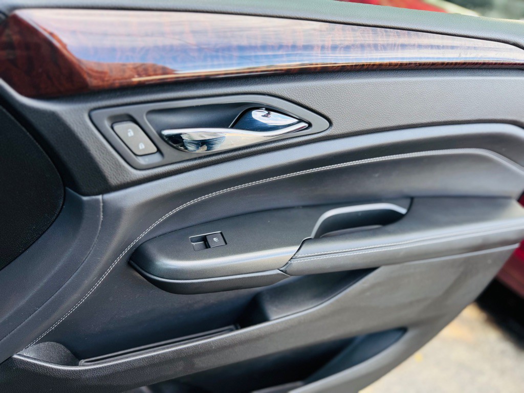 2012 Cadillac SRX Image 17